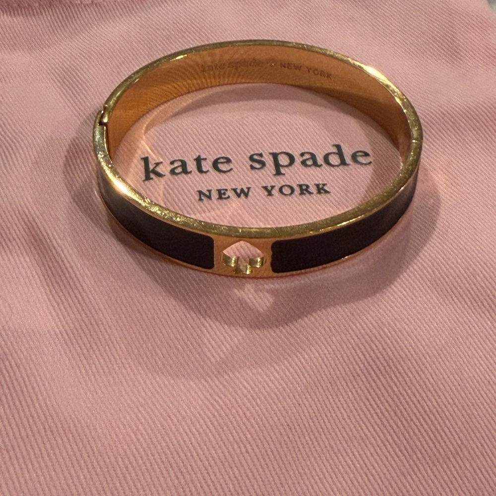 Kate Spade Hole Punch Black & Gold Heart-Hinged Bracelet “Hole Punch Spade”
